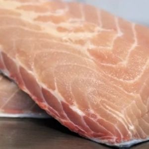 Steur met huid losse filet